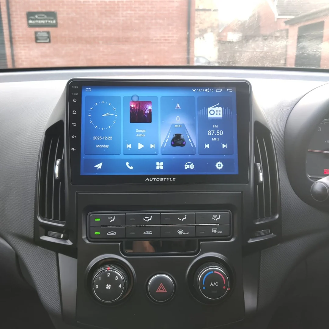 Hyundai i30 Apple Carplay / Android Auto 9" Stereo Upgrade (2008-2012)