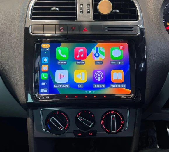 VW UNIVERSAL Apple Carplay / Android Auto 9" Stereo Upgrade - Image 4