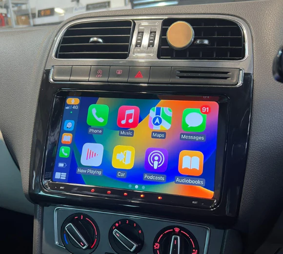 VW UNIVERSAL Apple Carplay / Android Auto 9" Stereo Upgrade - Image 5